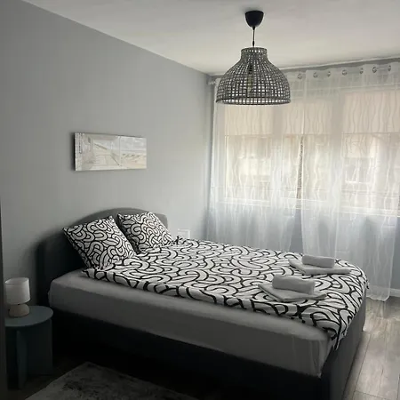 Apartament 1br Close To The