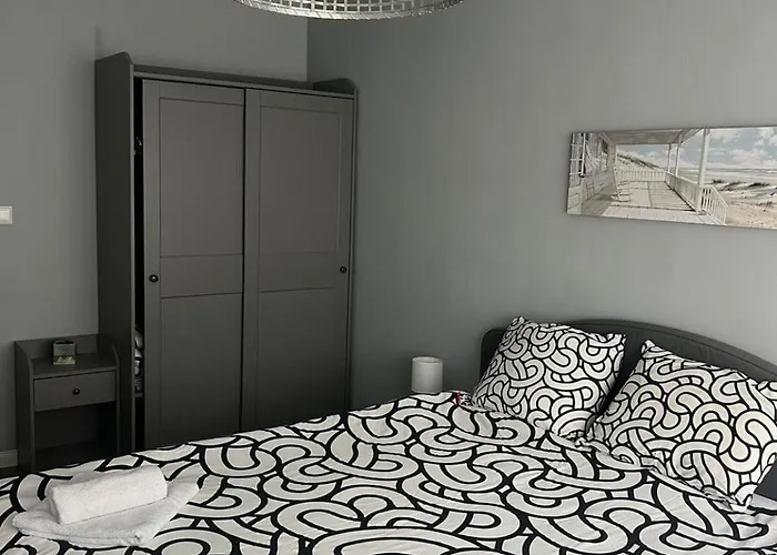 1br Close To The *